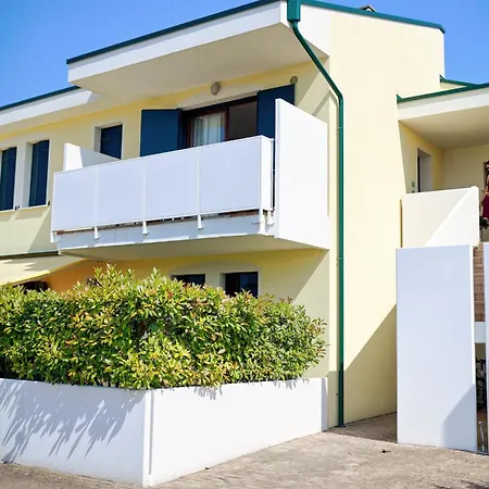 Gardenia Apartment